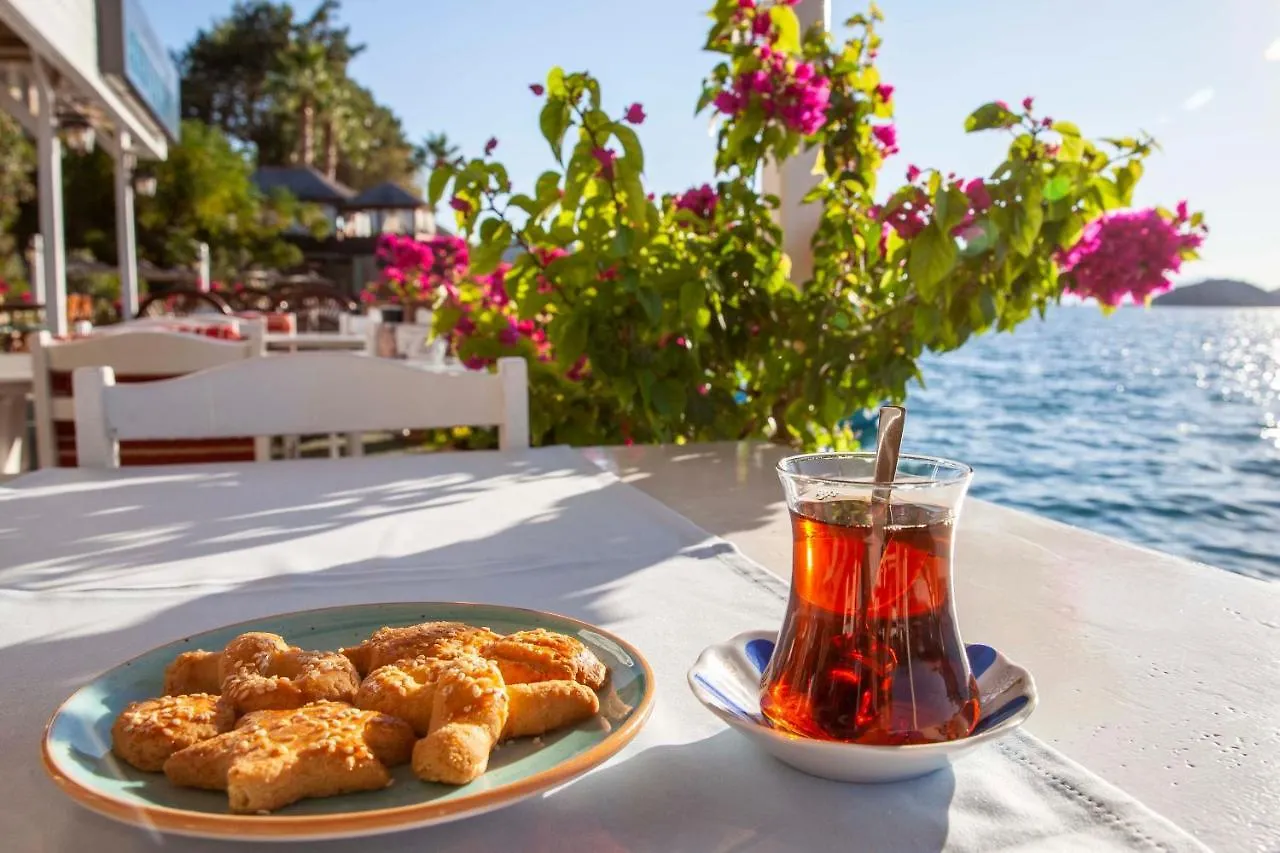Aphrodite Hotel Бозбурун