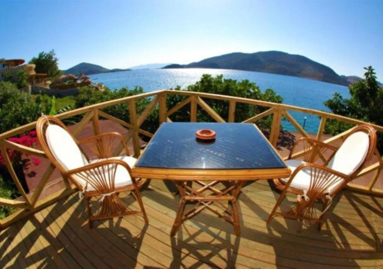 Aphrodite Hotel Бозбурун