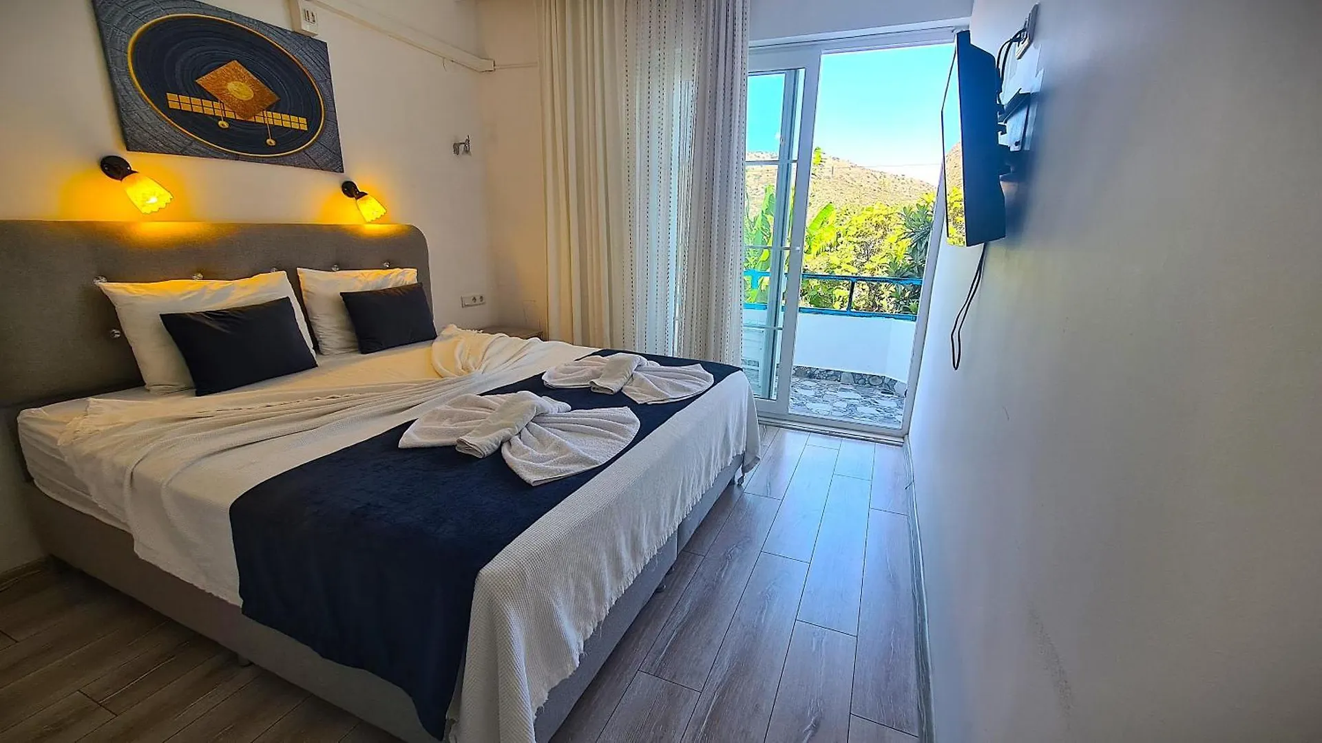 Aphrodite Hotel Бозбурун 0*,