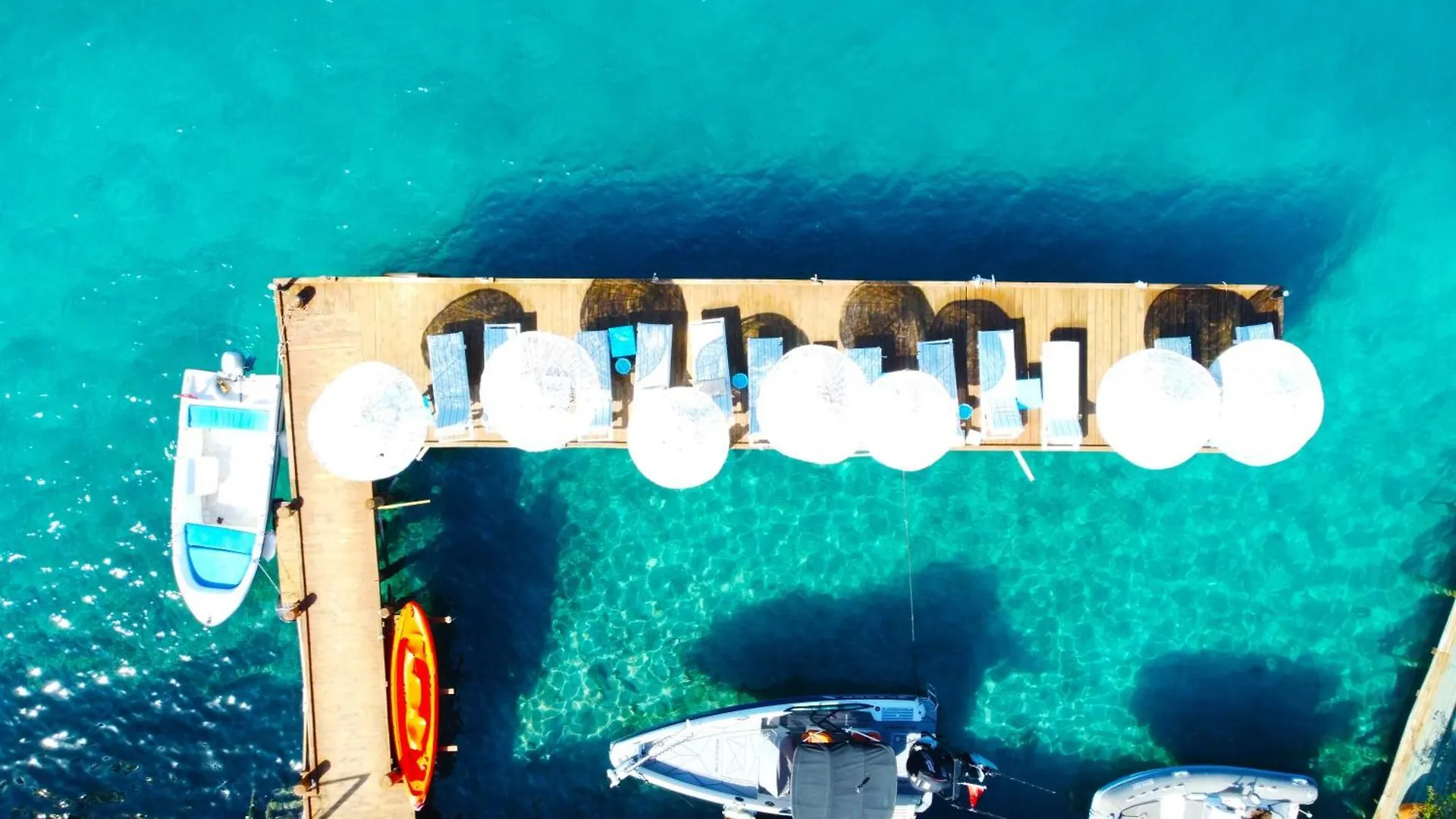 Aphrodite Hotel Бозбурун